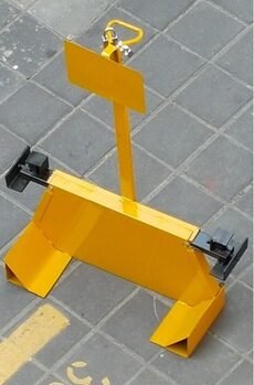 Car wheel clamp big dimensions height 38 inch width 25 inch